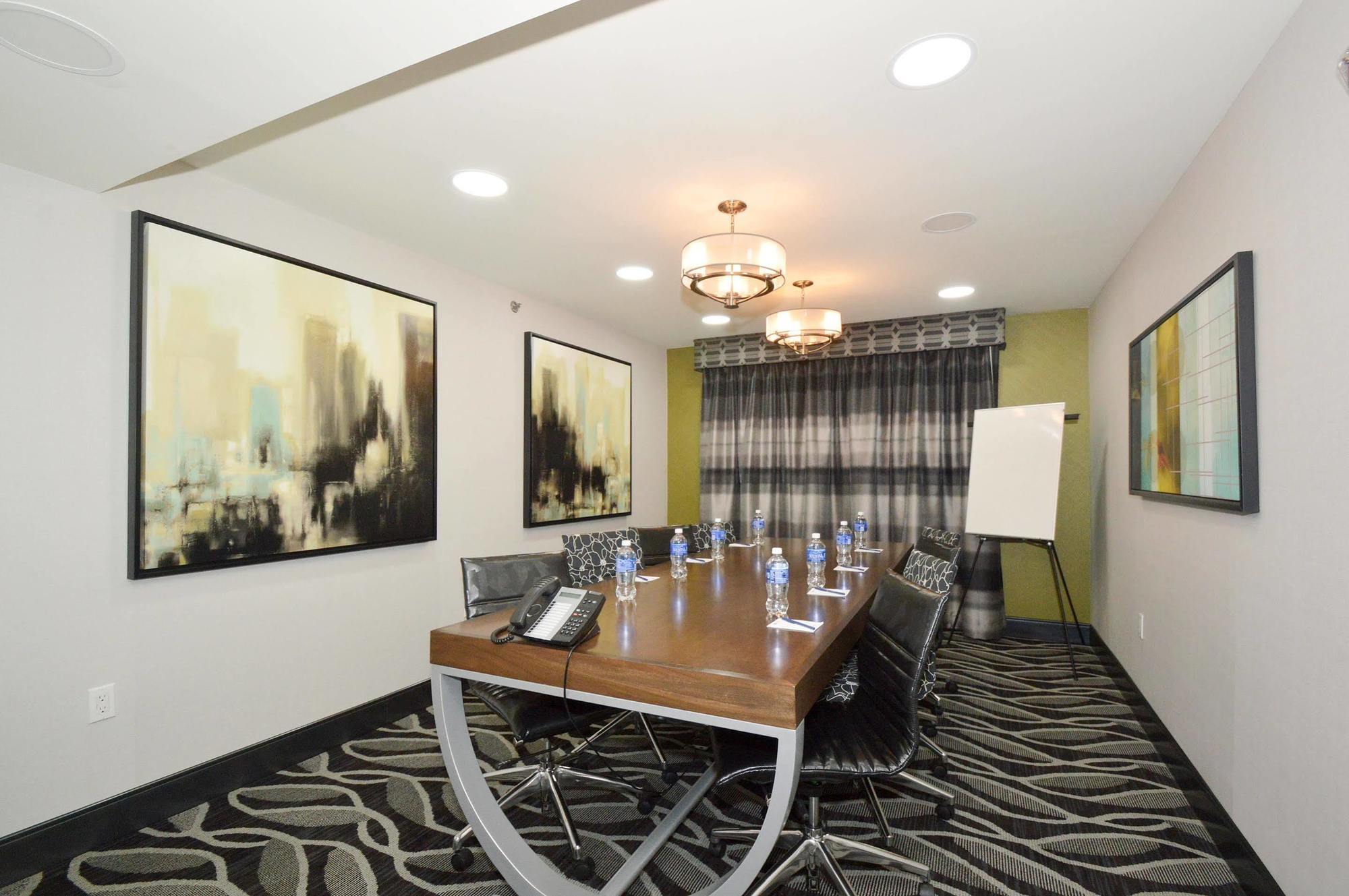 Best Western Plus Laguardia Airport Hotel Nowy Jork Zaplecze biznesowe zdjęcie